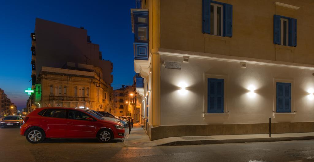 Hacienda Apartments Слима Экстерьер фото