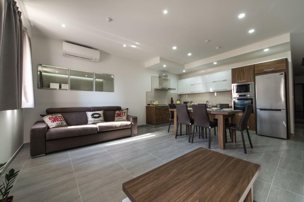 Hacienda Apartments Слима Экстерьер фото
